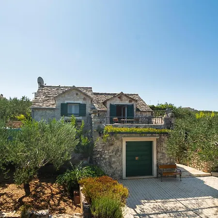 Semesterbostad One-bedroom In Povlja (Brac)