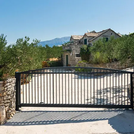 One-bedroom In Semesterbostad Povlja (Brac)