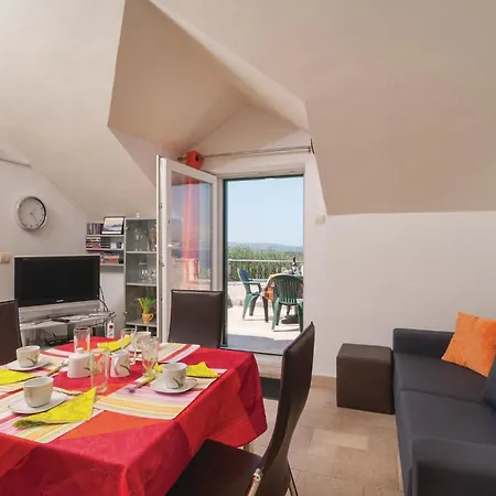 Amazing In With House Sea View *